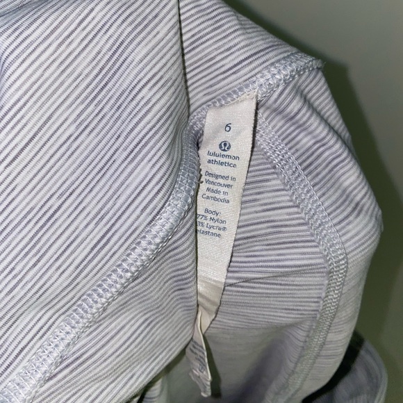 Lululemon Capri size 6 - Picture 4 of 4